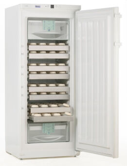 Rückstellproben-Tiefkühlschrank für 160 Proben 